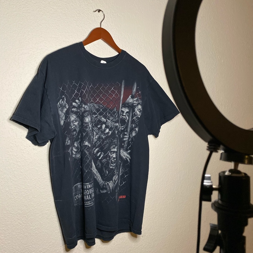 2011 Walking Dead T-Shirt